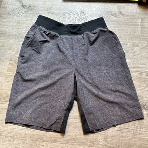 Lululemon mens short in size small